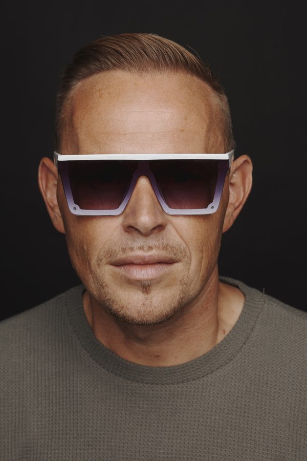 Porträt mit Statement-Brille